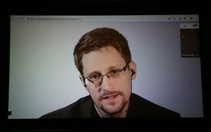 Người thồi còi Edward Snowden 'biết ơn khi trở thành công dân Nga'