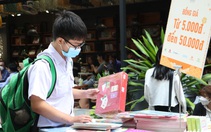 Mê mẩn với hội chợ sách giảm giá còn 5.000 - 10.000 đồng