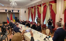 Nga - Ukraine ngồi vào bàn đàm phán