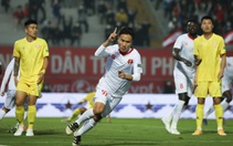 V-League 2022: Đang vui lại 'đứt dây đàn'!