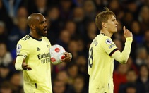 Thua bạc nhược trước Crystal Palace, Arsenal rơi vào thế khó