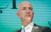 Tỉ phú Bezos 'đấu khẩu' với Tổng thống Biden trên Twitter về lạm phát