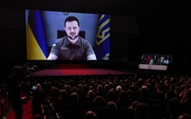 Ông Zelensky phát biểu tại Liên hoan phim Cannes: 'Điện ảnh sẽ im lặng hay lên tiếng?'