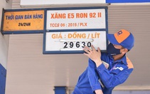 Giá xăng tăng lần thứ 5 liên tiếp, RON95 vượt mốc 30.000 đồng/lít