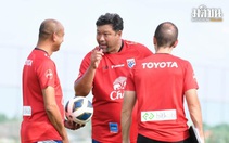 Thua 'sốc' trước Hong Kong, HLV U23 Thái Lan nói: 'Các cầu thủ được gọi từ châu Âu hòa nhập tốt'