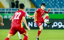 Loại Xuân Tú, ông Park sẵn sàng cho Hoàng Đức đá tiền đạo
