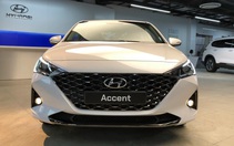 Nhân viên văn phòng 24 tuổi nên mua Hyundai Accent hay Toyota Vios?