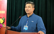 Chủ tịch xã 'cắt xén' tiền chống dịch đi chúc Tết, làm 'phong bì' tiếp khách