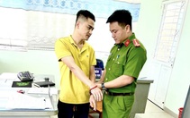 Bắt cựu cán bộ trại giam về hành vi lừa đảo lấy tiền của chiến sĩ nghĩa vụ 950 triệu đồng