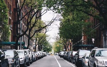 New York áp dụng lại quy định dời xe ôtô khi công nhân quét đường, tài xế khóc ròng
