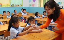 Hiệu trưởng gửi thư cho phụ huynh lớp 1: 'Trăm hoa đều có chỗ đứng dưới ánh mặt trời'