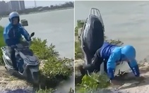 Ngã cắm đầu xuống rãnh nước vì trổ tài bốc đầu xe tay ga