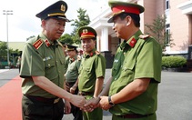 Ngăn chặn biểu hiện 'tự diễn biến', 'tự chuyển hóa' trong cán bộ, đảng viên Công an nhân dân
