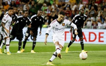 Ronaldo lần đầu 'nổ súng' tại Europa League giúp Man Utd giành chiến thắng