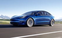 Tesla tự tin xe của họ an toàn hơn xe thường 10 lần, lập tức bị 'giải mã'