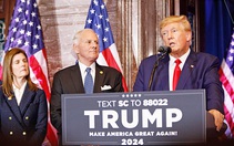 Thách thức bủa vây ông Trump
