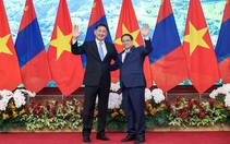 Thủ tướng và Chủ tịch Quốc hội tiếp Tổng thống Mông Cổ
