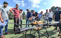 Học nghề phi công nông nghiệp