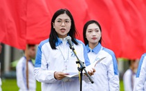 Gần 700 đại biểu Đại hội Hội Sinh viên viếng lăng, báo công với Bác Hồ