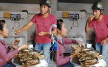 Vợ ngồi livestream nuốt nước miếng khi chồng đứng ăn me trước mặt