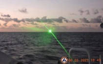 Thủy thủ Philippines tố bị Trung Quốc chiếu đèn laser ở Biển Đông
