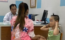Trẻ rối loạn giới tính, cha mẹ làm gì?