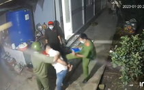 Giáng 2 cấp bậc hàm công an đá người dân ở Bến Tre