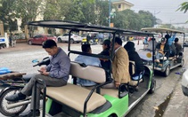 Chủ tịch Cửa Lò đối thoại với các chủ xe điện 'kêu cứu'