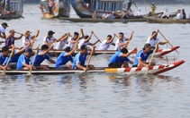 Đua ghe tự phát trên sông, một người chết