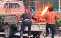 Thanh niên tài lanh suýt báo hại ông chú bỏng tay khi dập lửa bình gas