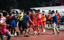 U22 Indonesia và Thái Lan hỗn chiến ở chung kết SEA Games 32