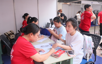 Sinh viên năm nhất tự tin dự ngày hội tuyển dụng