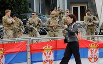 Quân NATO dày đặc ở 'điểm nóng' Kosovo