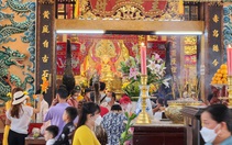 Miếu Bà Chúa Xứ núi Sam bắt đầu miễn phí cho khách tham quan