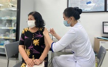 Mẹ tôi và 4 liều vắc xin COVID-19