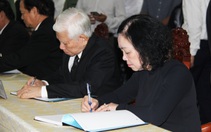 Thường trực Ban Bí thư viếng lễ tang ông Lê Phước Thọ