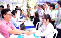 Khi bác sĩ 'lên sàn' việc làm