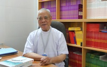 Giáo sư Văn Tần, người mổ tách cặp song sinh Việt - Đức, qua đời