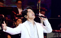 Quốc Thiên cùng người thầy Đức Trí làm nhạc xuân