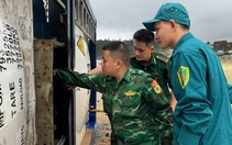 Chủ tịch Quảng Ngãi chỉ đạo xử lý 3 bồn chứa khí nguy hiểm dạt vào bờ biển