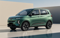 VinFast hé lộ 2 xe 'Green' chuyên chạy dịch vụ bên cạnh 'VF 2' và MPV cao cấp