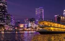 Nhà hàng, cà phê ven sông 'cháy vé' tiệc xem pháo hoa đón giao thừa năm mới