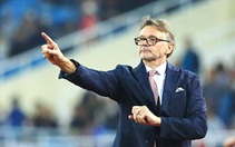 Năm 2024 thách thức với HLV Philippe Troussier