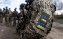 Ukraine nỗ lực lật ngược thế cờ sau khi Mỹ nối lại viện trợ
