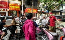 Vàng nhẫn 'cháy hàng', người dân Hà Nội ngậm ngùi ra về