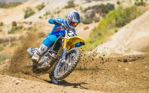 Suzuki làm xe cào cào chạy điện, đi ngược cách làm của Yamaha, Honda