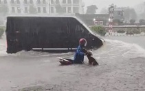 Miền Bắc mưa to kéo dài tới sáng mai, cảnh báo lũ quét ở 14 tỉnh
