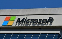 Microsoft mua tín chỉ carbon để bù đắp khí thải từ phát triển AI