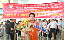Hà Nội khen thưởng riêng hai học sinh có thành tích đặc biệt