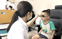 Tỉ lệ trẻ mắc tật khúc xạ đã đến mức đáng lo ngại
